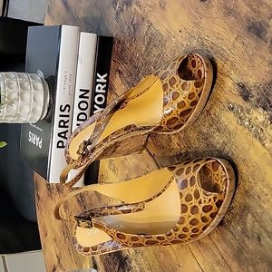 Via spiga wedge size 8.5